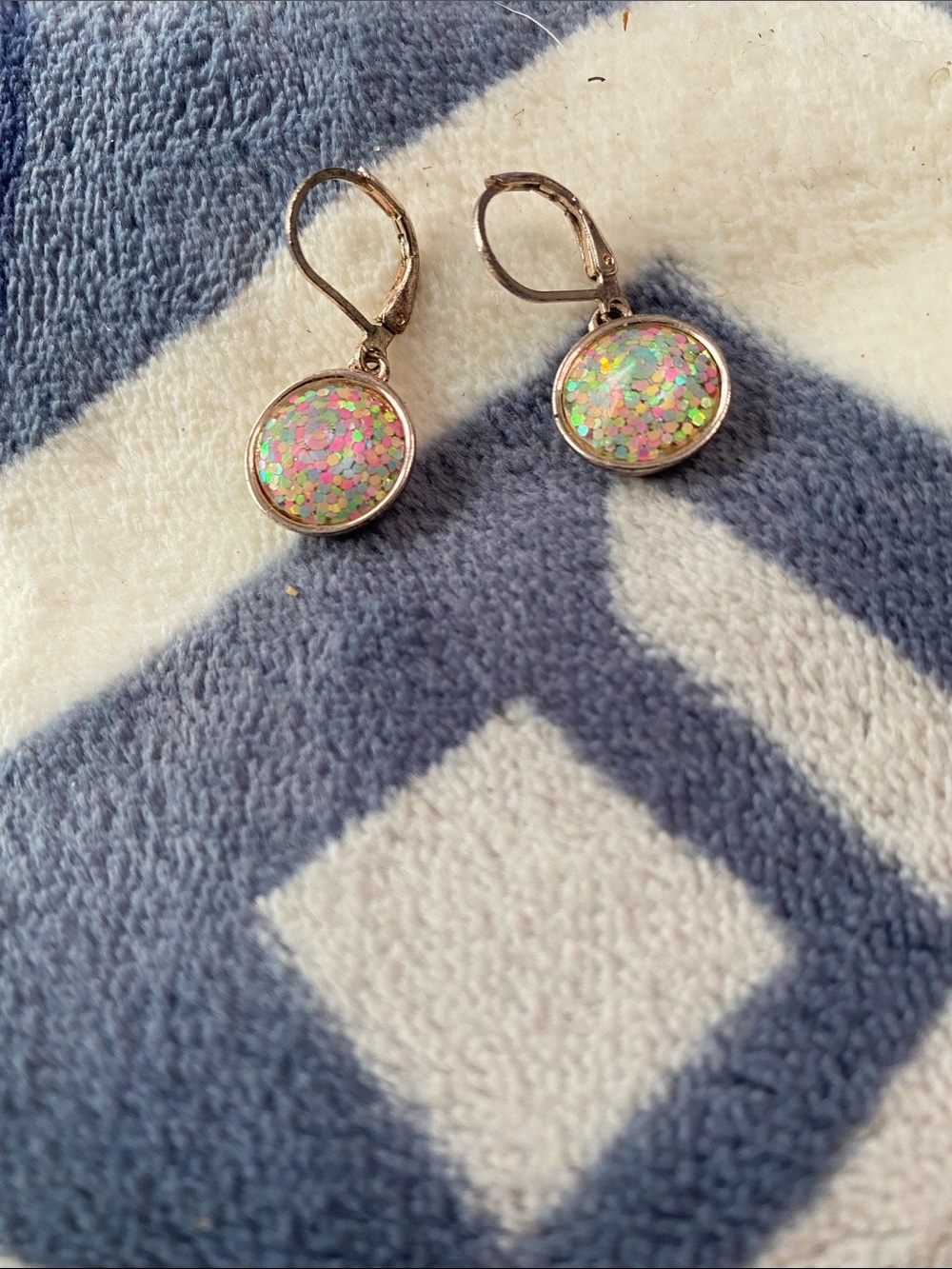 Iridescent Pink Confetti Dangle Earrings - Betsey Johnson